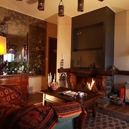 Mythoxenia Georgitsi